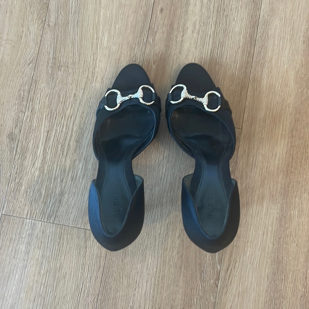 Gucci satin d’orsay crystal horsebit pump size 39never worn